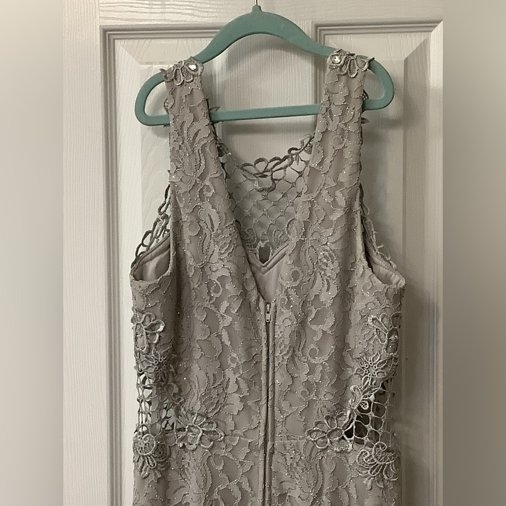 City Triangles Size 5 Juniors Silver Lace Formal Prom floor length Maxi Dress - Picture 9 of 16